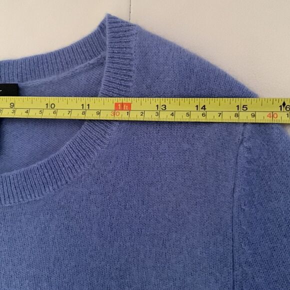 Lord & Taylor Cashmere Crew Neck Blue Long Sleeve Sweater Size M - Picture 3 of 9
